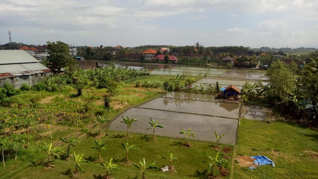 Lilis Ikvala Radha Hotel Canggu  Ngoại thất bức ảnh
